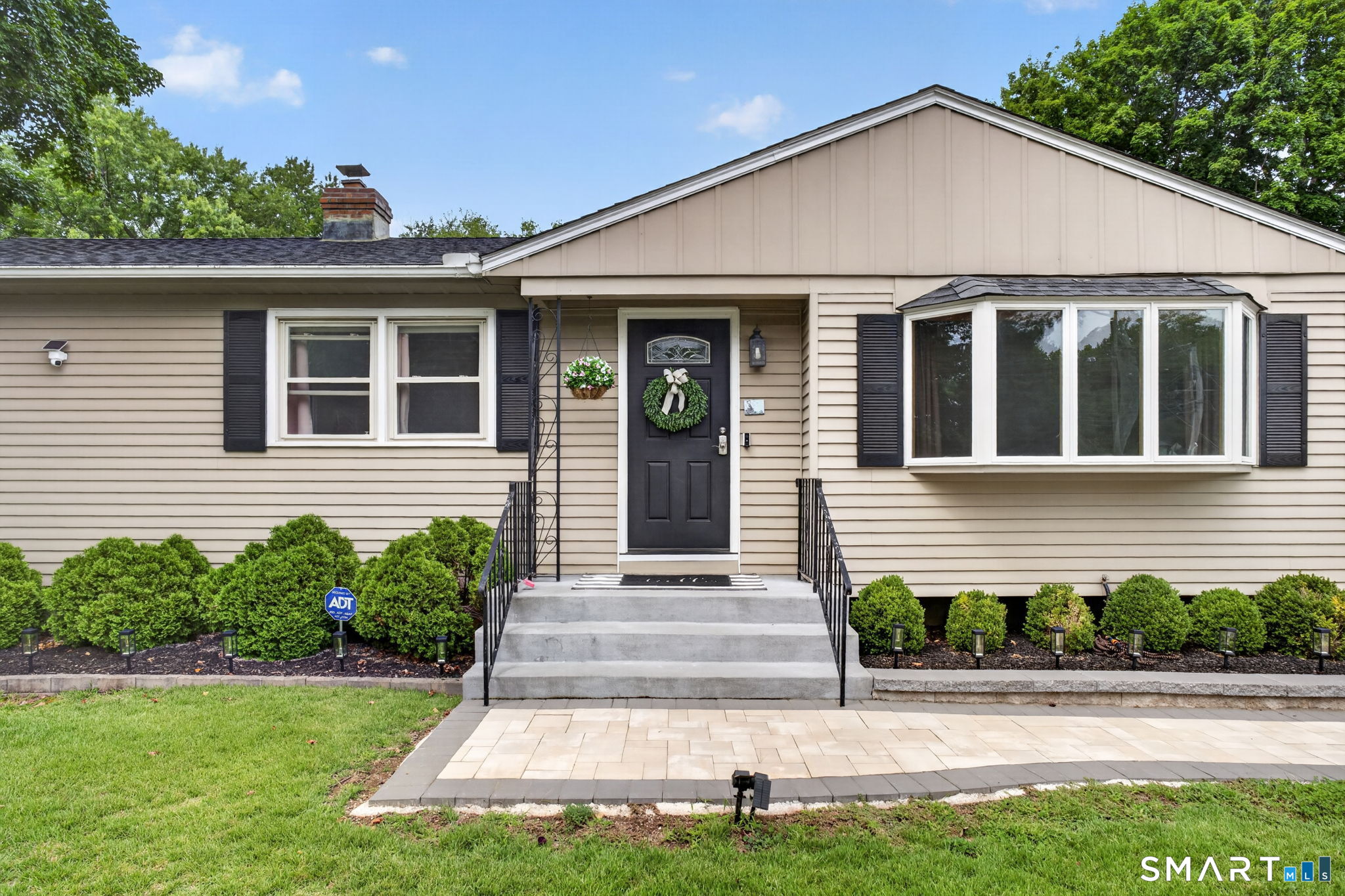 4 Palmer Road North Haven, CT 06473 - Photo 2 of 40 Gallery Image 2