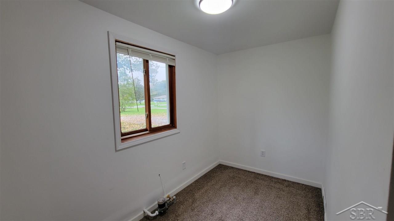 1540 Huntington Road Saginaw, MI 48601 - Photo 19 of 40 50057323-18.JPG