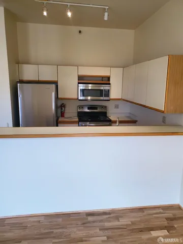 $3,700 | 355 Buena Vista Avenue East, Unit 311W, San Francisco, CA 94117