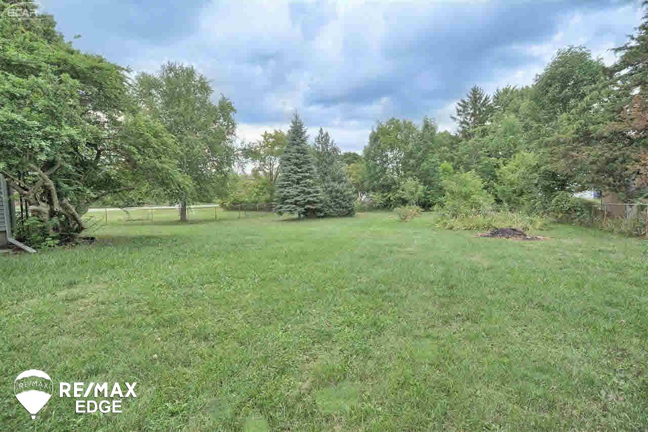 9124 North Bray Road Clio, MI 48420 - Photo 19 of 20 21200346-18.JPG