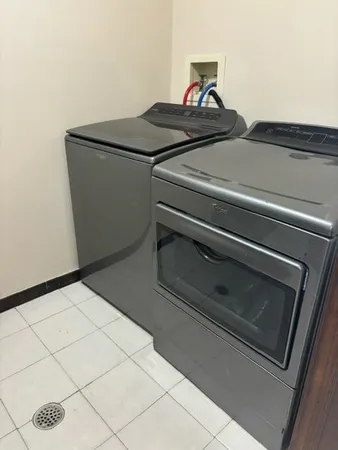 $2,800 | 260 Broadway, Unit 4, Bayonne, NJ 07002
