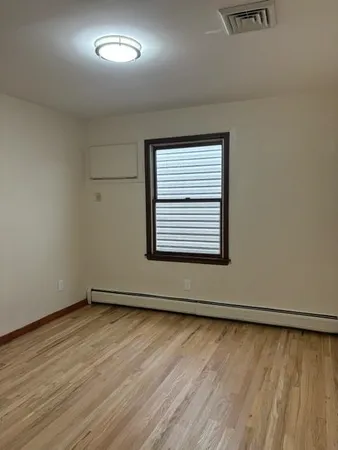 $2,800 | 260 Broadway, Unit 4, Bayonne, NJ 07002