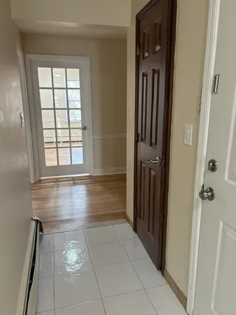 $2,800 | 260 Broadway, Unit 4, Bayonne, NJ 07002