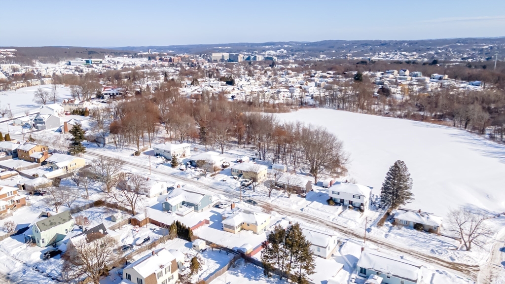 34 Robin Road Worcester, MA 01604 - Photo 40 of 42 a view of a city
