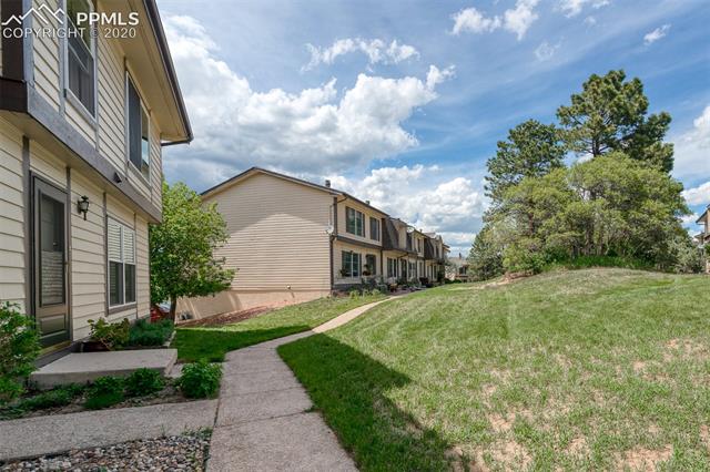 349 Raspberry Lane Monument, CO 80132 - Photo 5 of 28