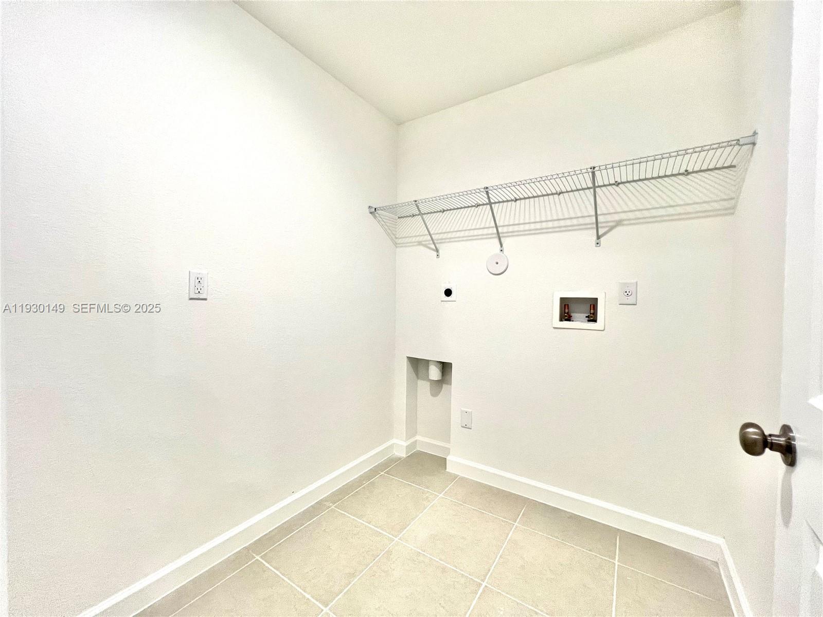 17376 Southwest 285th Street, Unit 1 Homestead, FL 33030 - Photo 25 of 32 a view of a small space