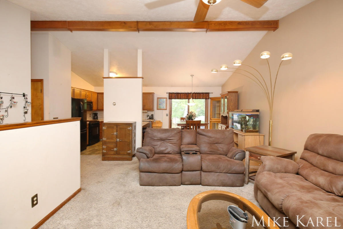 1384 Bauer Road Jenison, MI 49428 - Photo 6 of 20 jen5