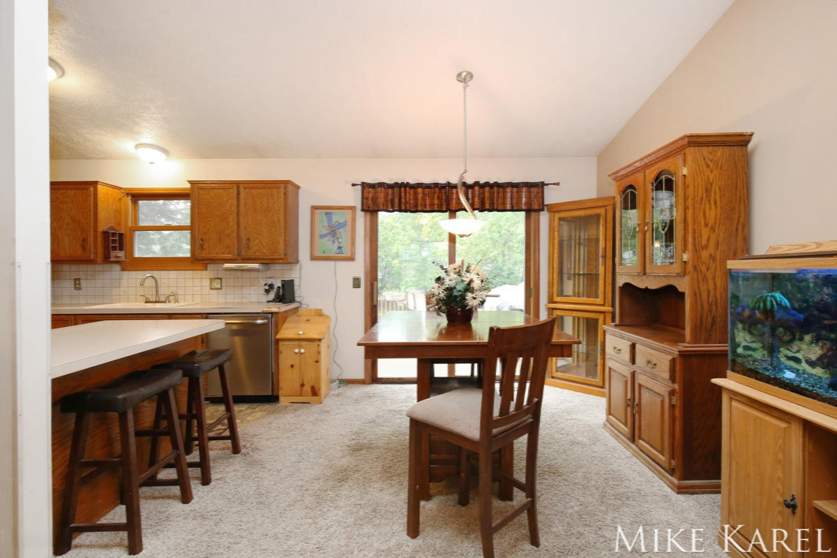 1384 Bauer Road Jenison, MI 49428 - Photo 10 of 20 jen11