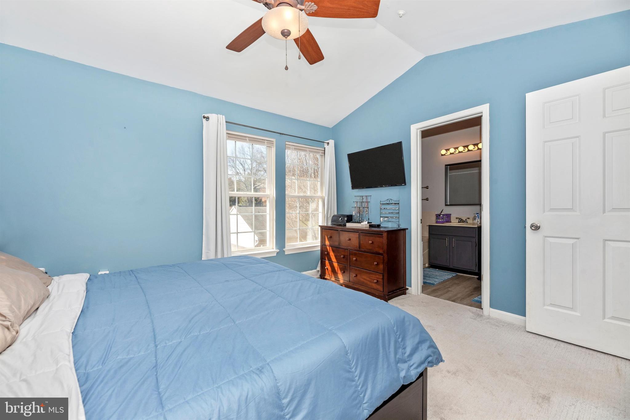 2253 Wetherburne Way Frederick, MD 21702 - Photo 12 of 28 Ensuite