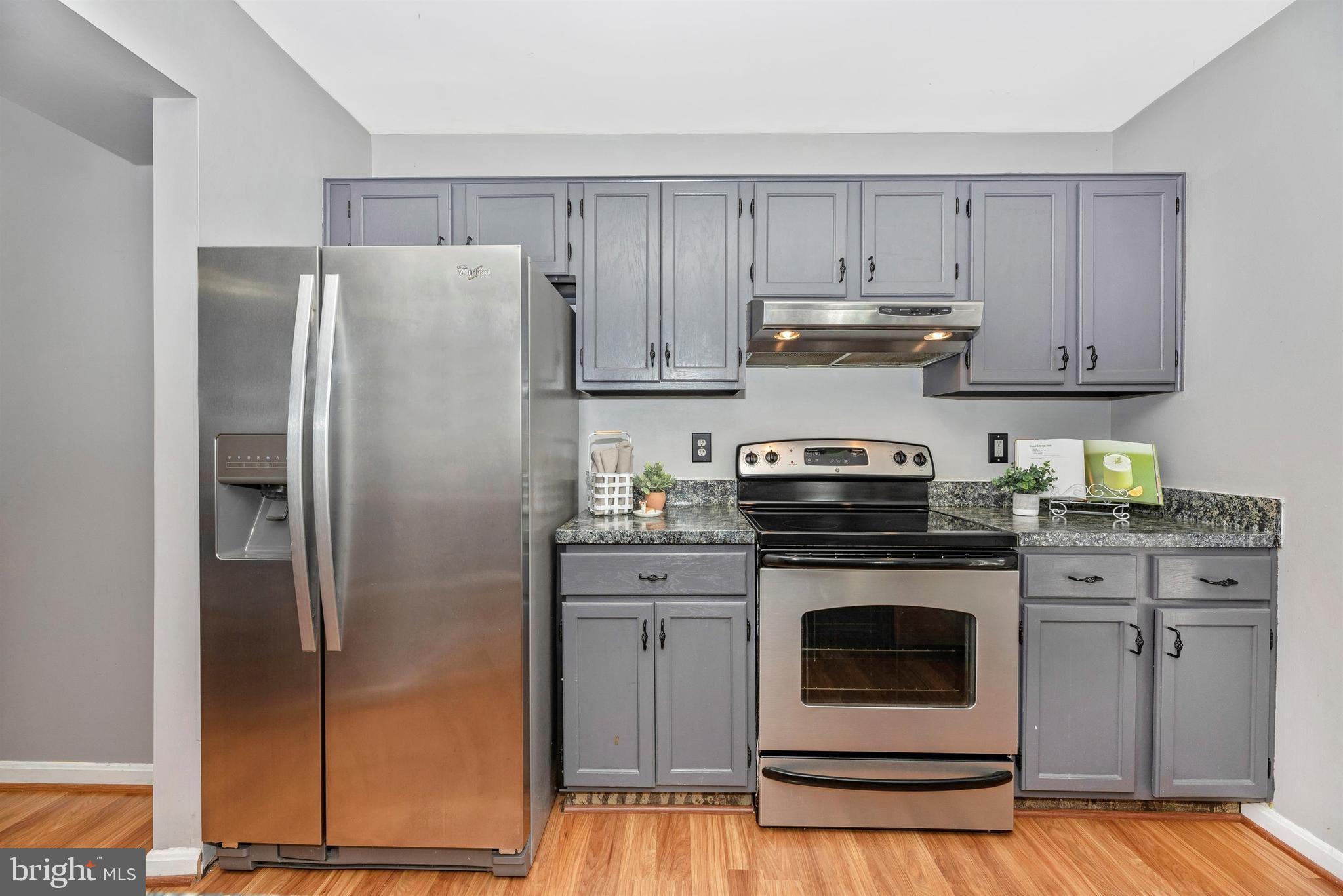 2253 Wetherburne Way Frederick, MD 21702 - Photo 7 of 28 Stainless steal appliances