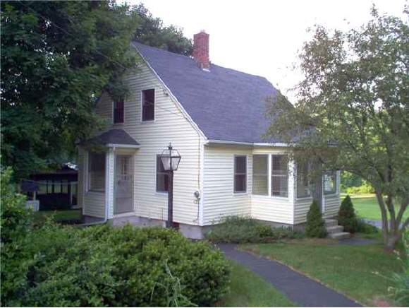 45 Castle Hill Road Pelham, NH 03076 - Photo 1 of 5