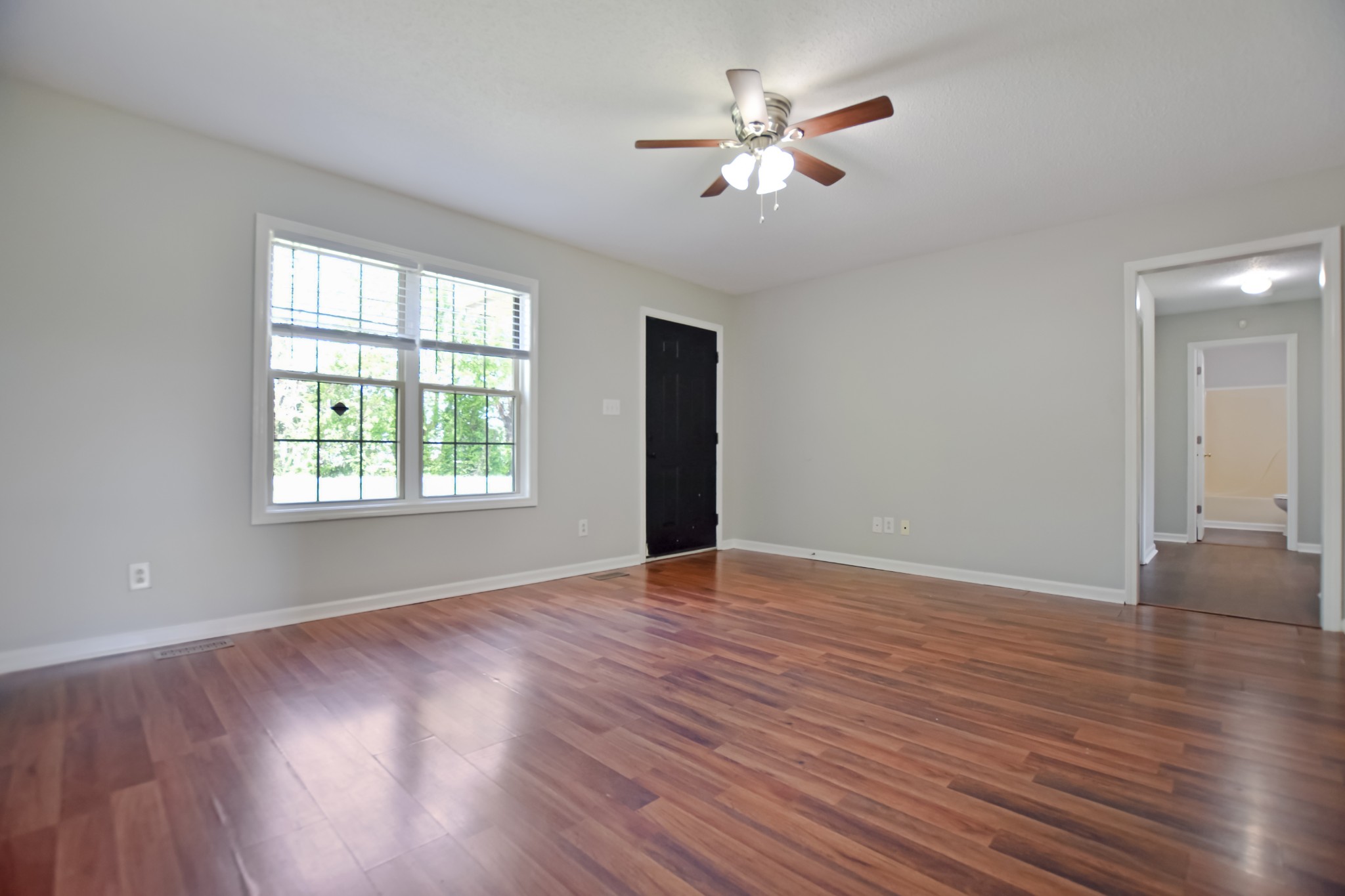 1799 Needmore Road Clarksville, TN 37042 - Photo 3 of 20