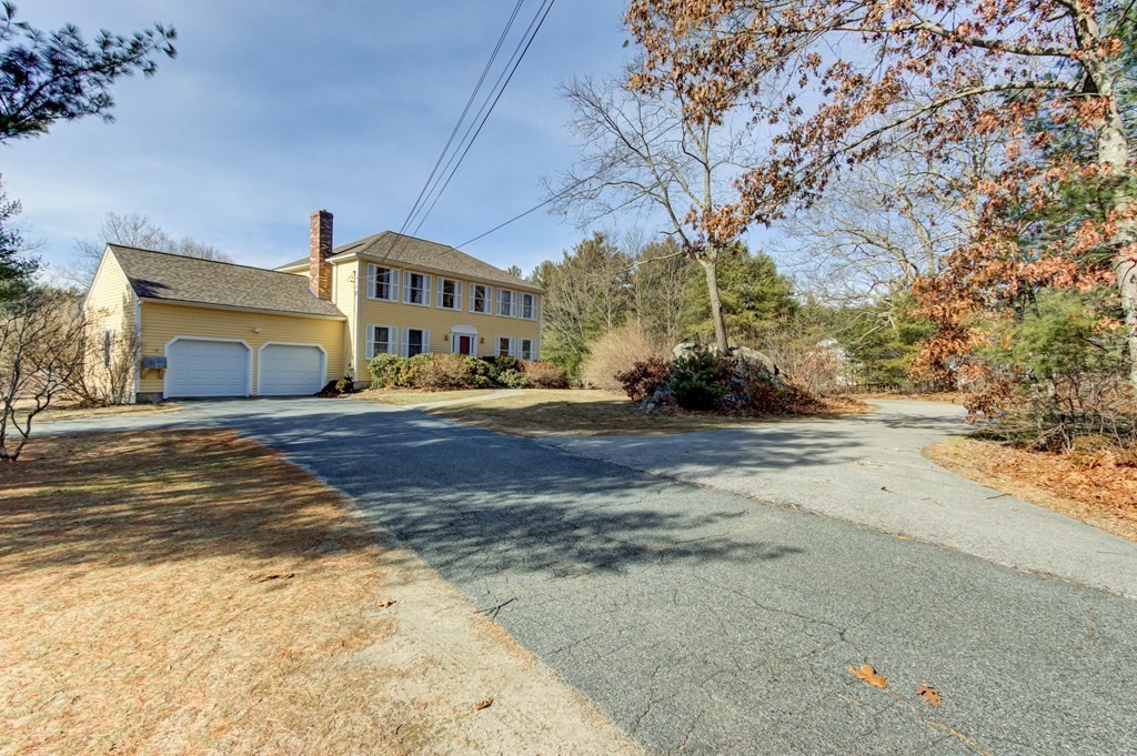 48 Mechanic Street Upton, MA 01568 - Photo 2 of 42 Gallery Image 2