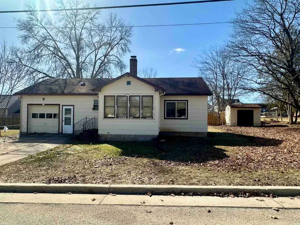 $124,900 | 921 Wilson Street, Princeton, WI 54968