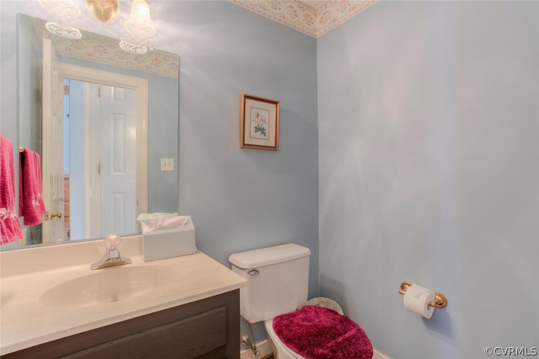 2153 Kelly Ridge Road Henrico, VA 23233 - Photo 19 of 34 Downstairs Half Bath.