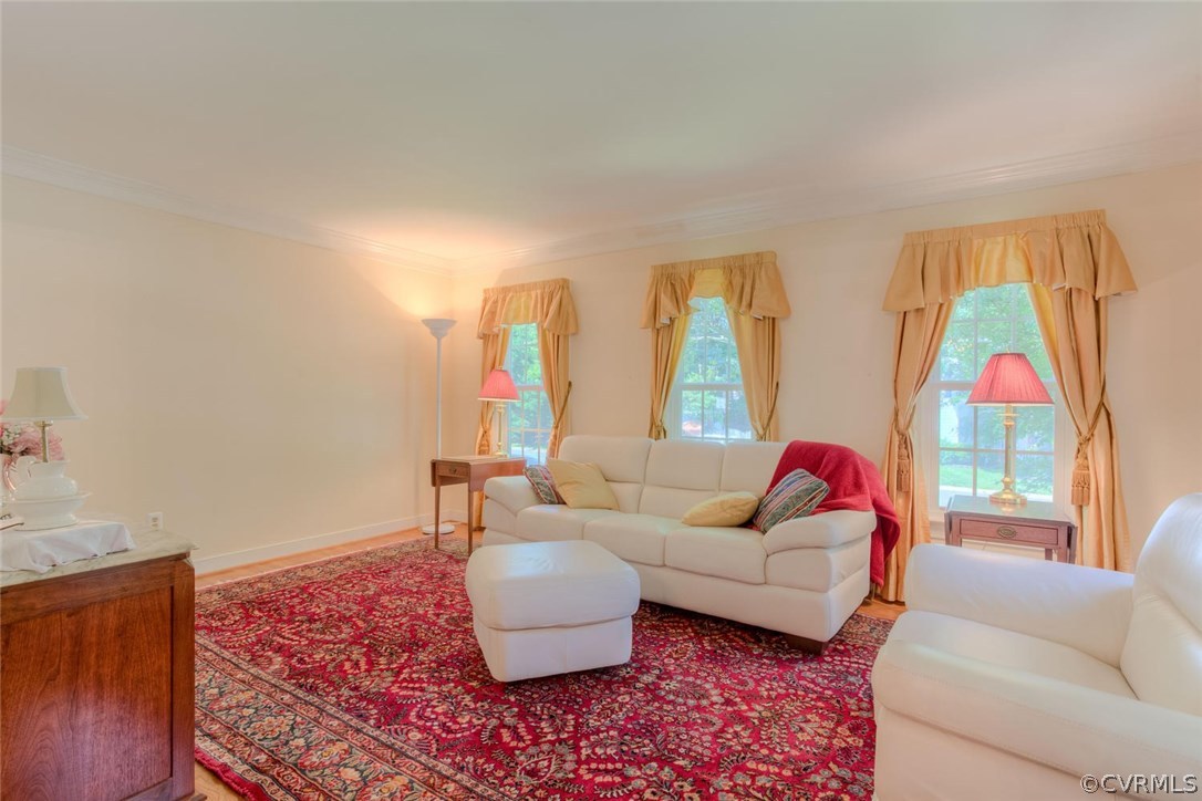 2153 Kelly Ridge Road Henrico, VA 23233 - Photo 7 of 34 Easy to imagine entertaining here!