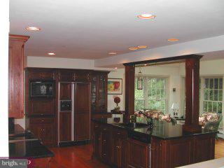 308 Ponds Edge Road West Chester, PA 19382 - Photo 5 of 6 Gallery Image 5