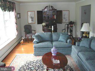 308 Ponds Edge Road West Chester, PA 19382 - Photo 6 of 6 Gallery Image 6