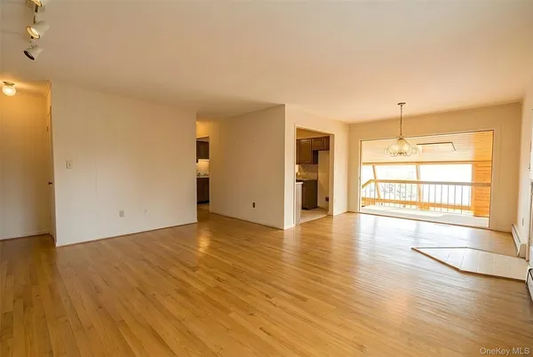 $599,999 | 318 Jamaica Avenue, Medford, NY 11763