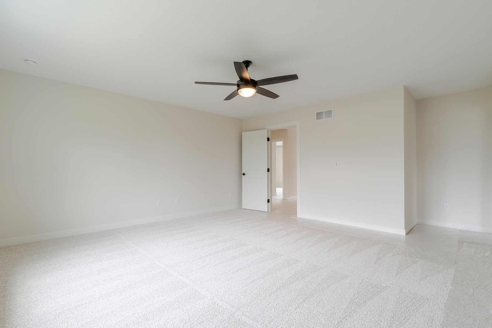 1304 Woodbine Road Bloomington, IL 61704 - Photo 27 of 49