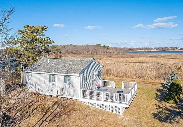 $514,990 | 79 Gidley Lane, Westport, MA 02790