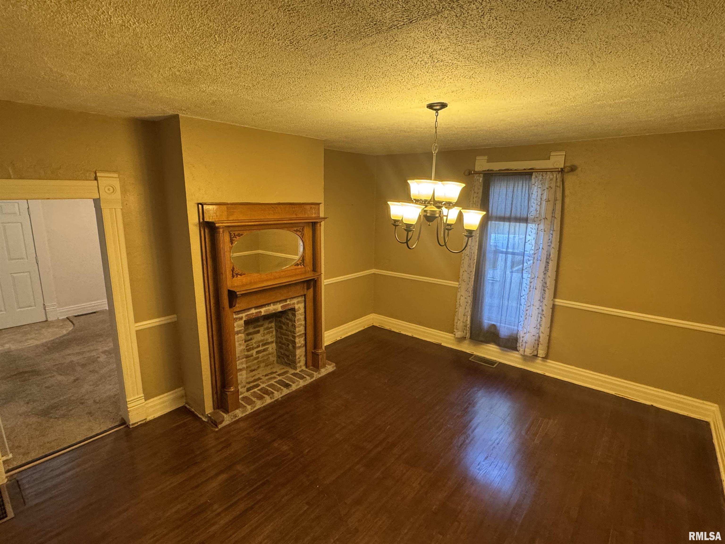 226 Cass Place Canton, IL 61520 - Photo 28 of 41