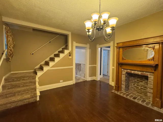 $130,000 | 226 Cass Place, Canton, IL 61520