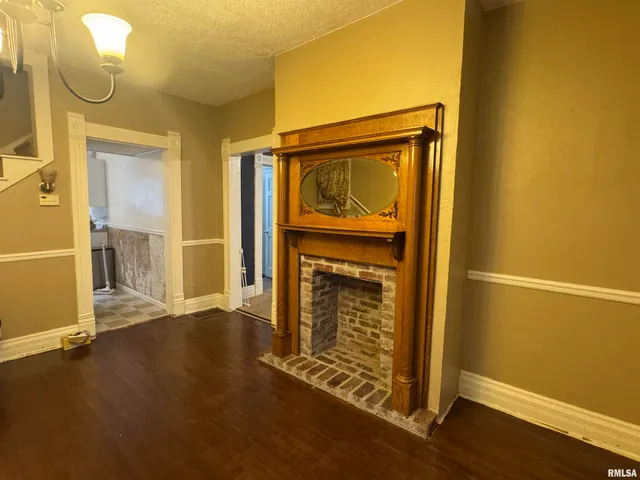 $130,000 | 226 Cass Place, Canton, IL 61520