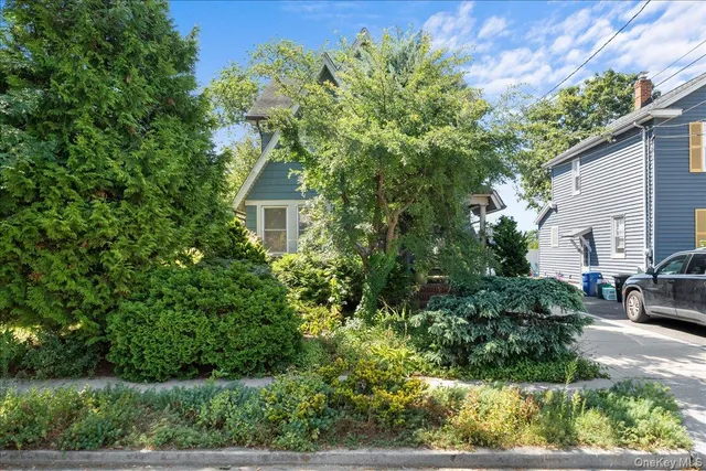 $699,999 | 44 Madison Street, Lynbrook, NY 11563