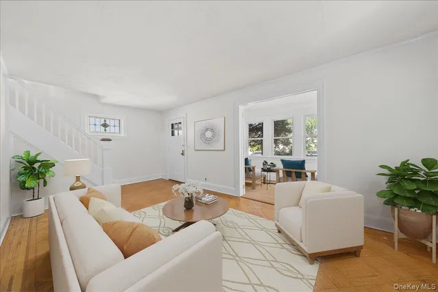 $699,999 | 44 Madison Street, Lynbrook, NY 11563