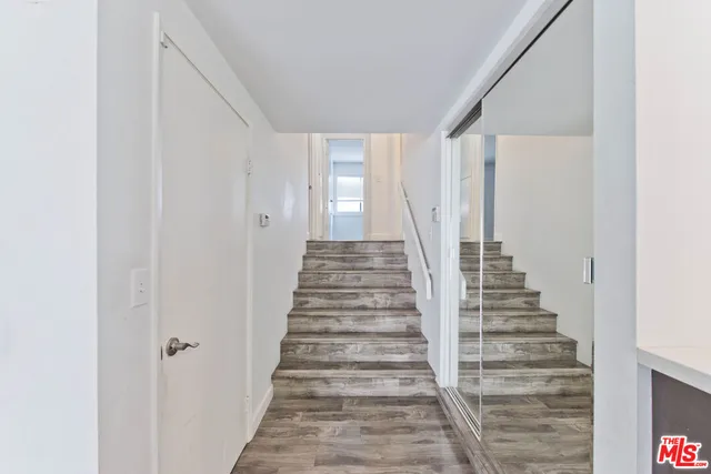 $599,000 | 5800 Owensmouth Avenue, Unit 25, Woodland Hills, CA 91367