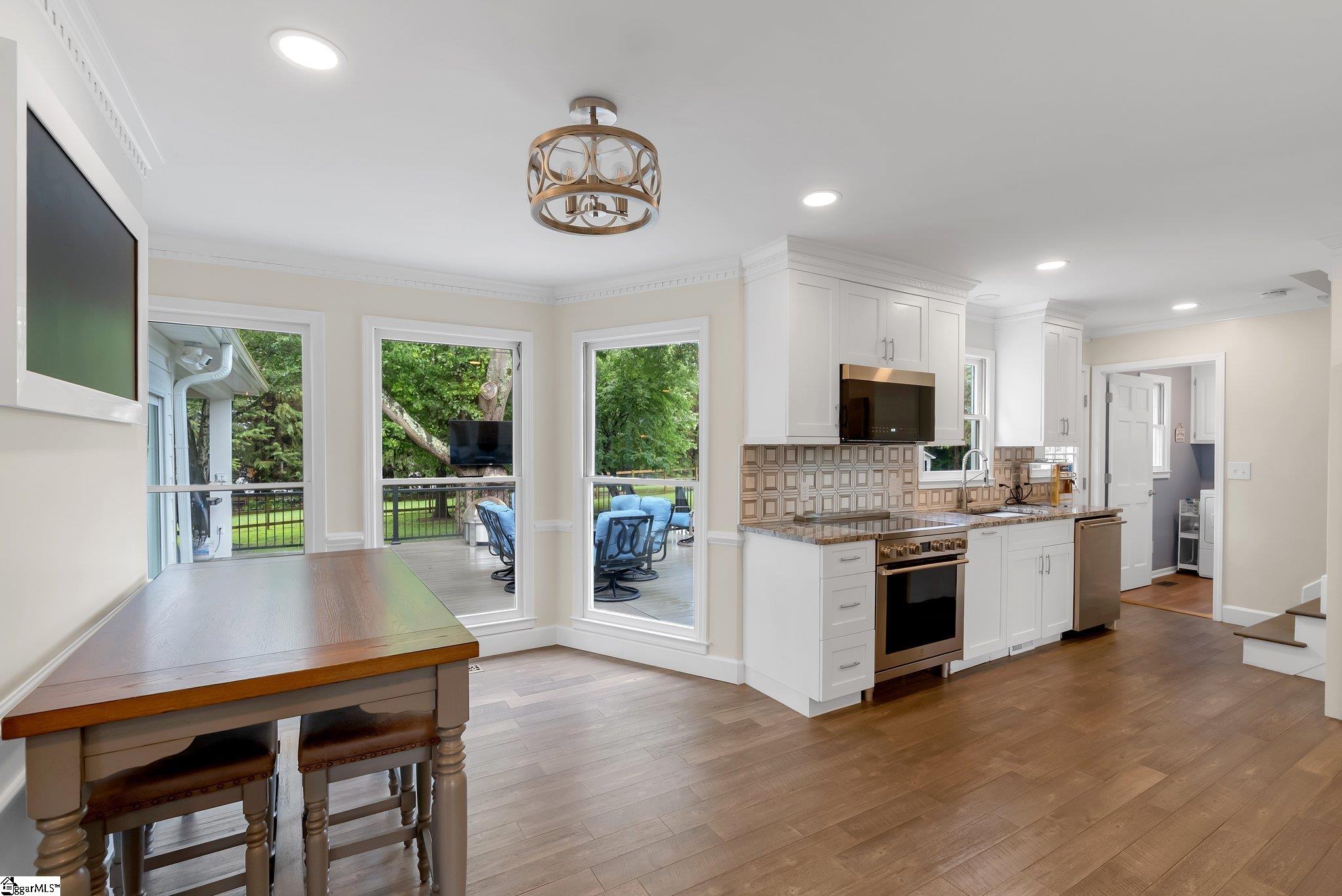 206 Bruce Meadow Road Simpsonville, SC 29681 - Photo 8 of 45 Gallery Image 8