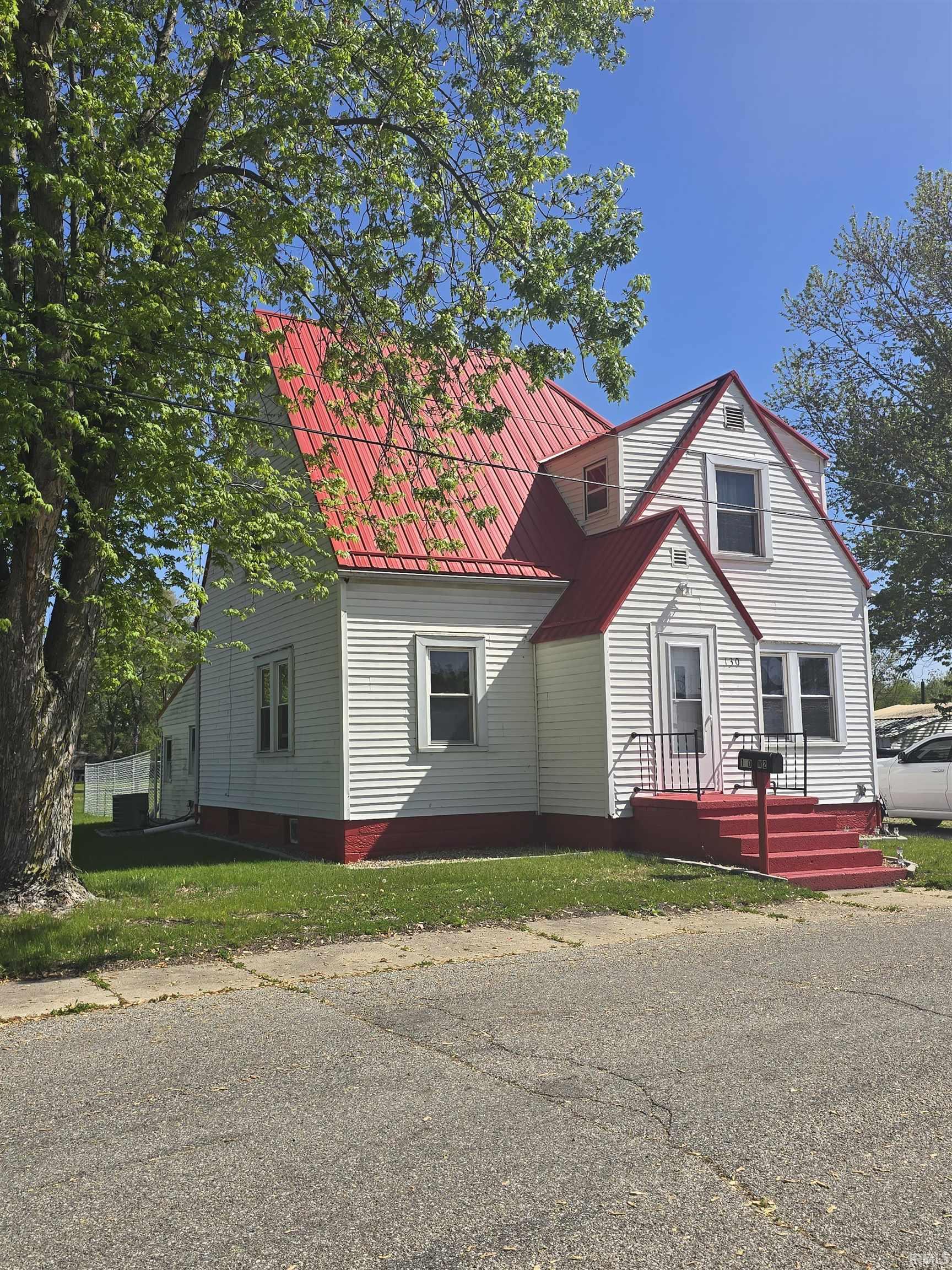 130 West 2nd Street Rochester, IN 46975 - Photo 2 of 12