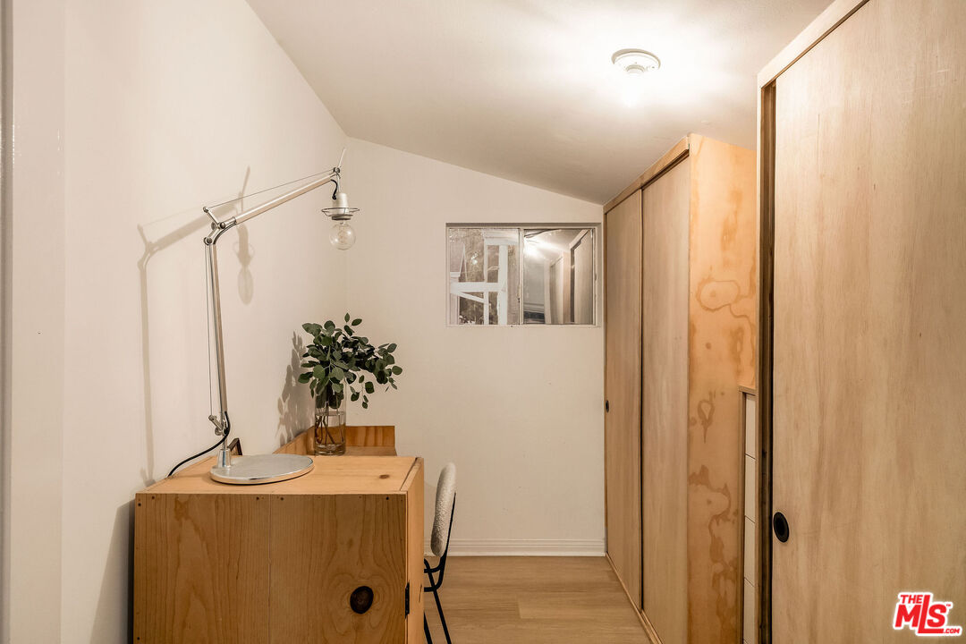 328 Branch Street Los Angeles, CA 90042 - Photo 20 of 30