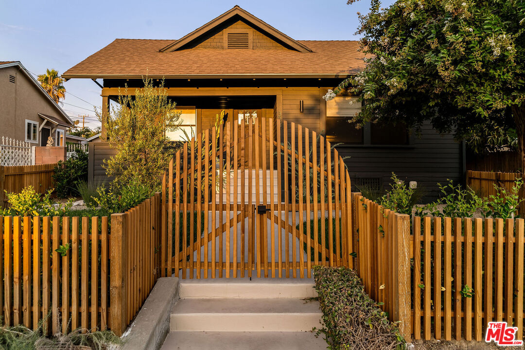328 Branch Street Los Angeles, CA 90042 - Photo 28 of 30