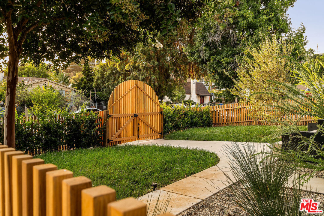 328 Branch Street Los Angeles, CA 90042 - Photo 29 of 30