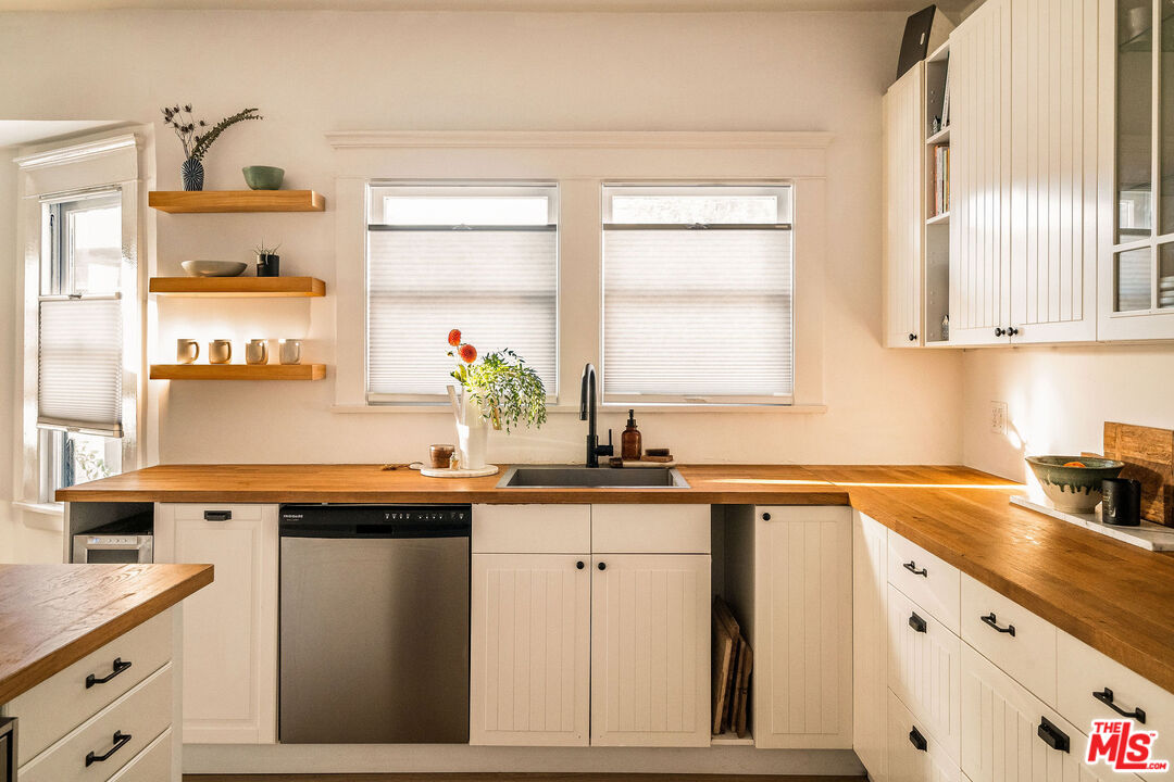 328 Branch Street Los Angeles, CA 90042 - Photo 8 of 30