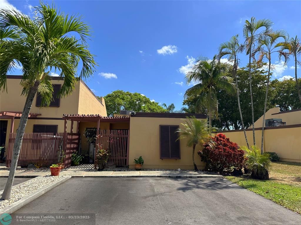 1421 East Golfview Drive, Unit 1421 Pembroke Pines, FL 33026 - Photo 1 of 23