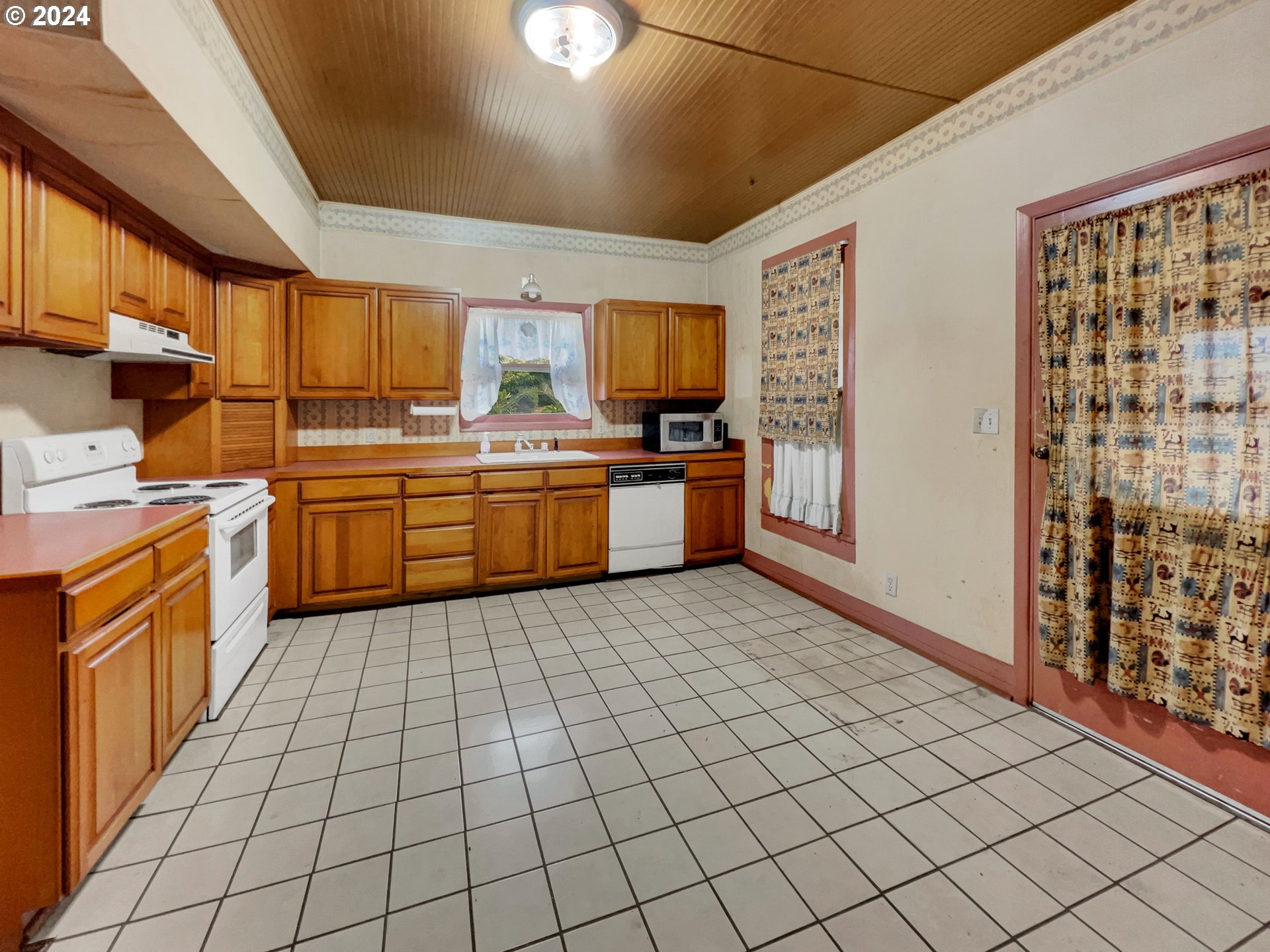 812 Willow Street Myrtle Point, OR 97458 - Photo 10 of 30 Gallery Image 10