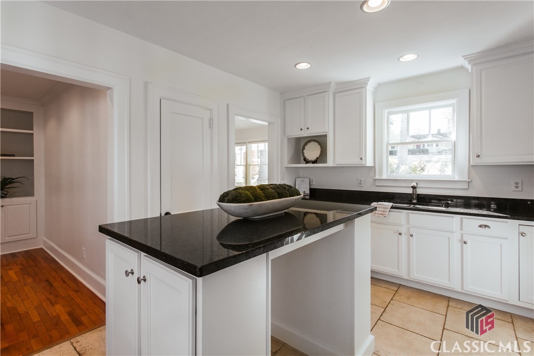 160 Rock Glen Road Athens, GA 30606 - Photo 11 of 36 Gallery Image 11
