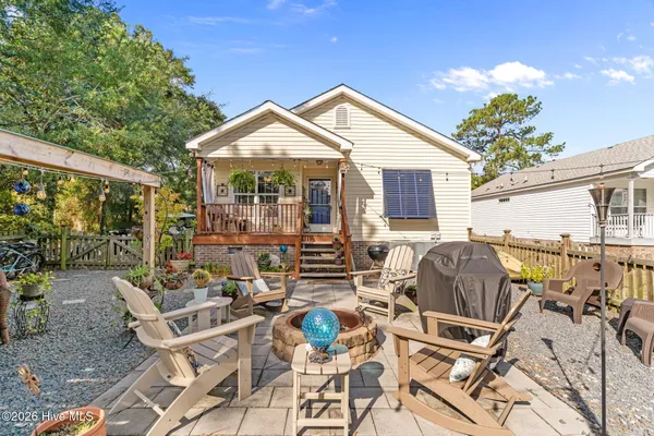 $485,500 | 212 Northeast 33rd Street, Oak Island, NC 28465