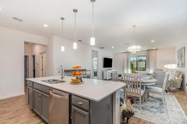 $425,000 | 2392 Sirena Lane, Mount Dora, FL 32757