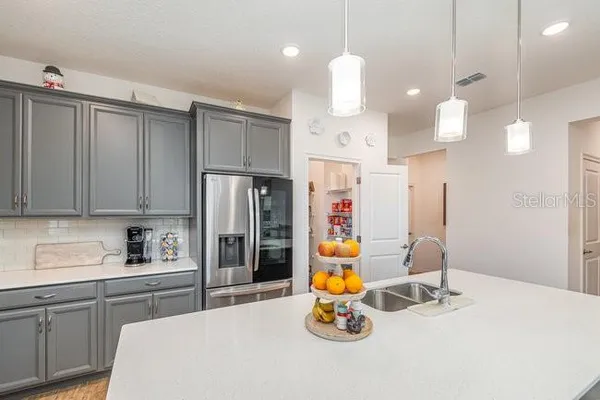 $425,000 | 2392 Sirena Lane, Mount Dora, FL 32757