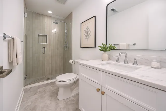 $324,900 | 9396 Landings Lane, Unit 202, Des Plaines, IL 60016