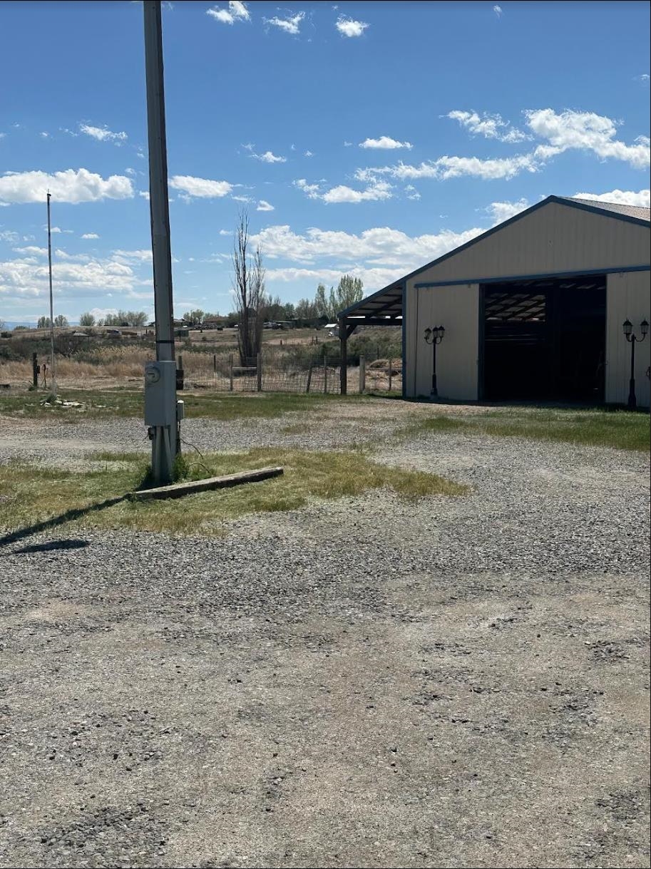 1268-17 17 1/2 Road Fruita, CO 81521 - Photo 2 of 40 a view of a backyard