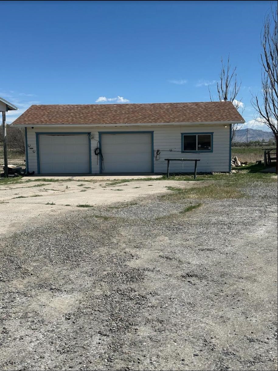 1268-17 17 1/2 Road Fruita, CO 81521 - Photo 3 of 40 a front view of a house with a yard