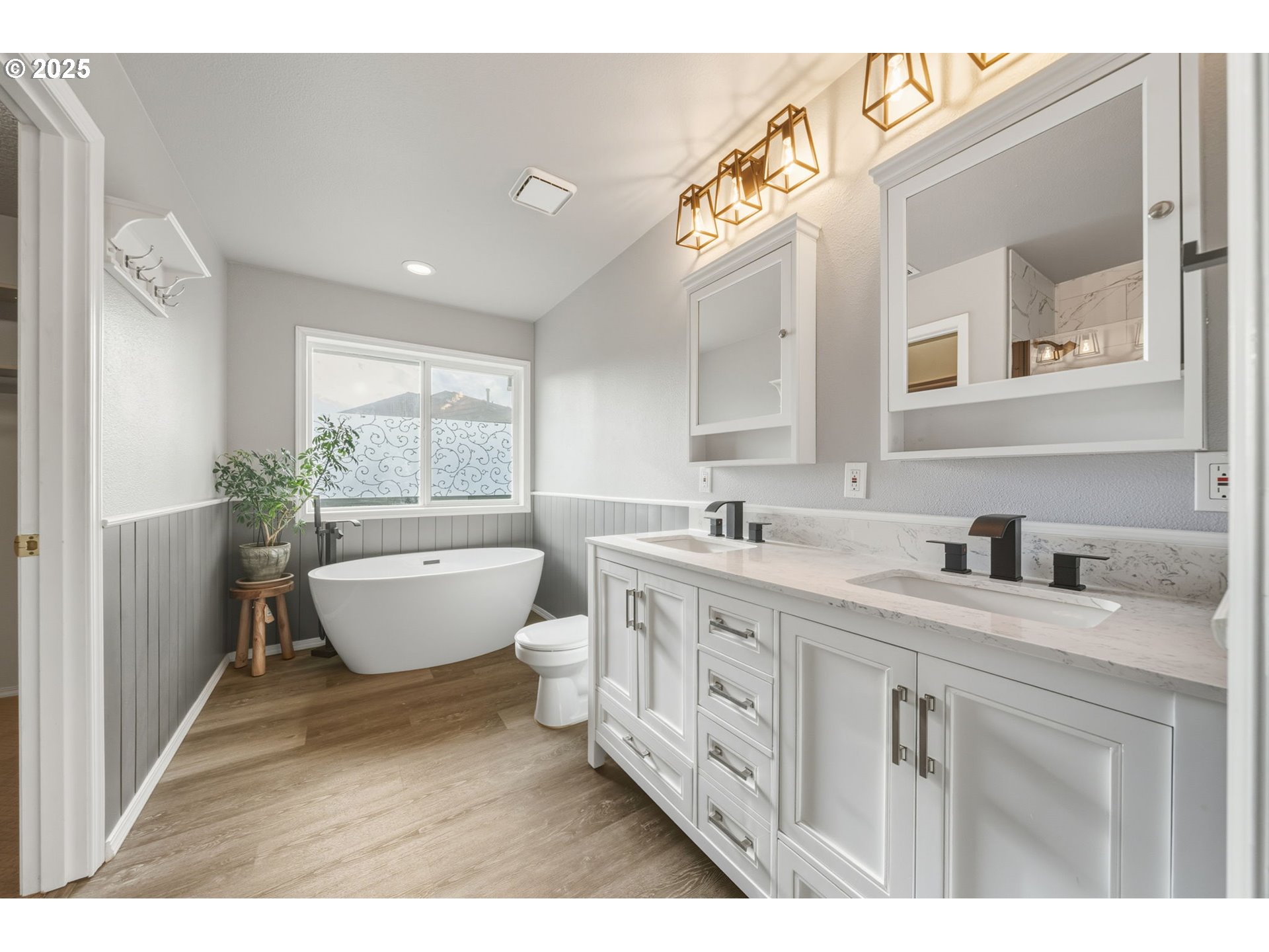 3075 Northeast 4th Avenue Hillsboro, OR 97124 - Photo 15 of 33