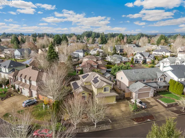 $639,900 | 3075 Northeast 4th Avenue, Hillsboro, OR 97124
