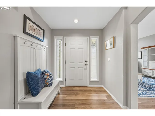 $639,900 | 3075 Northeast 4th Avenue, Hillsboro, OR 97124