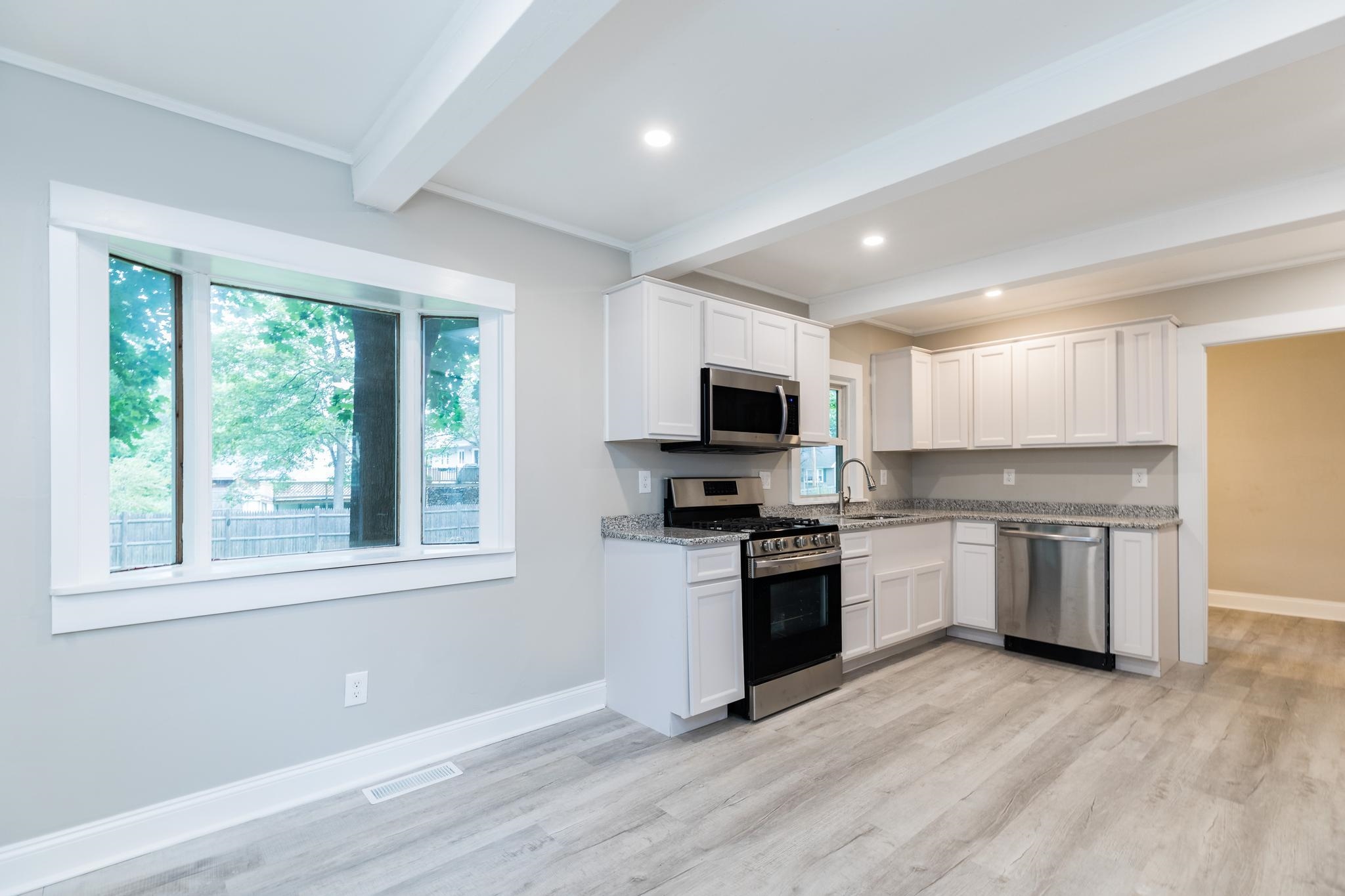 70 Franklin Street Rochester, NH 03867 - Photo 4 of 27